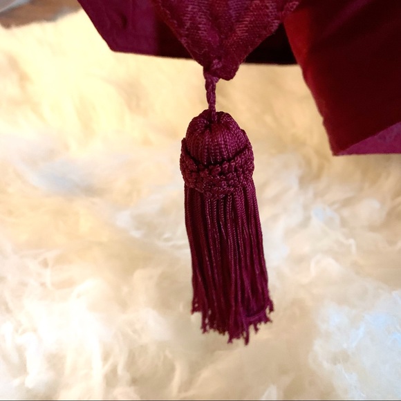 ❤️ Red Table Runner ❤️ - Picture 5 of 8